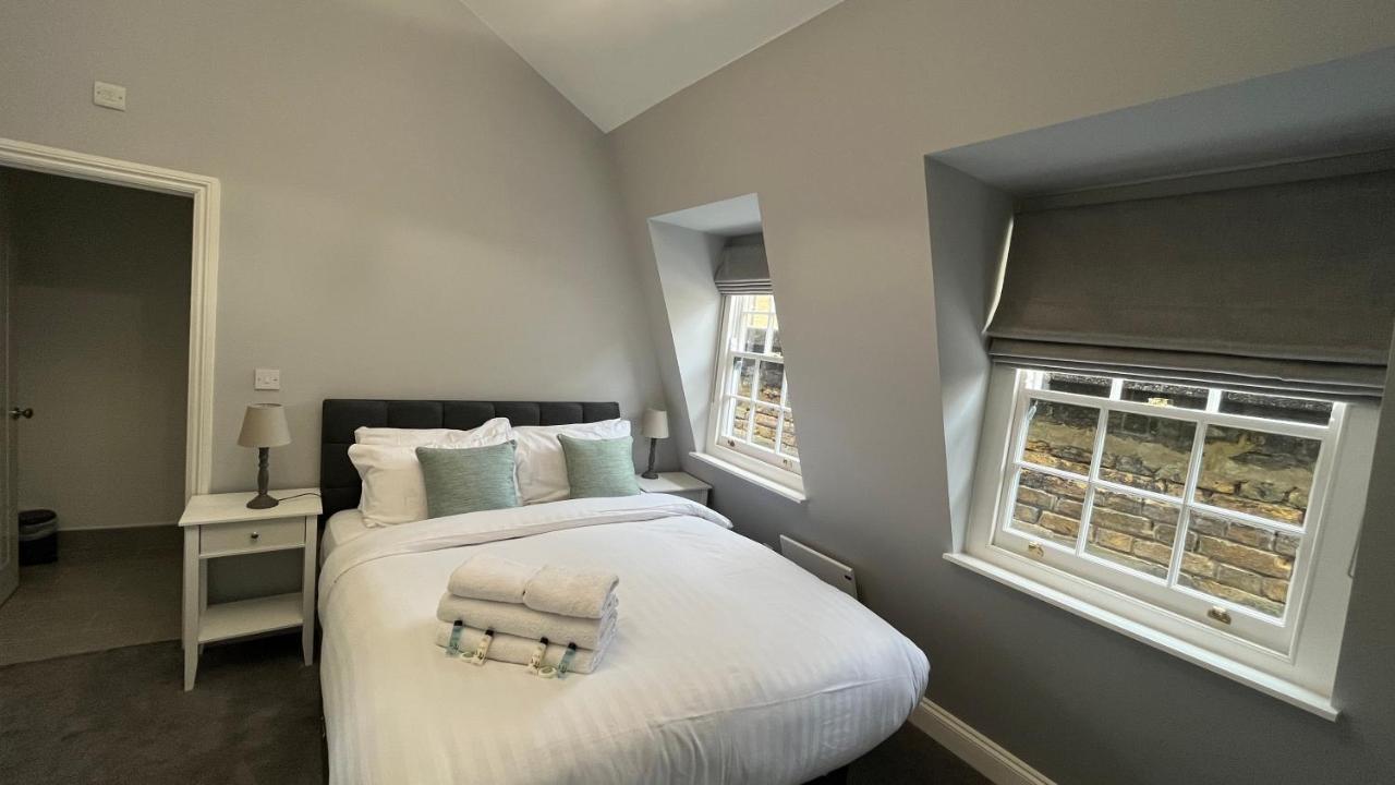 Dockers Inn Londra Dış mekan fotoğraf