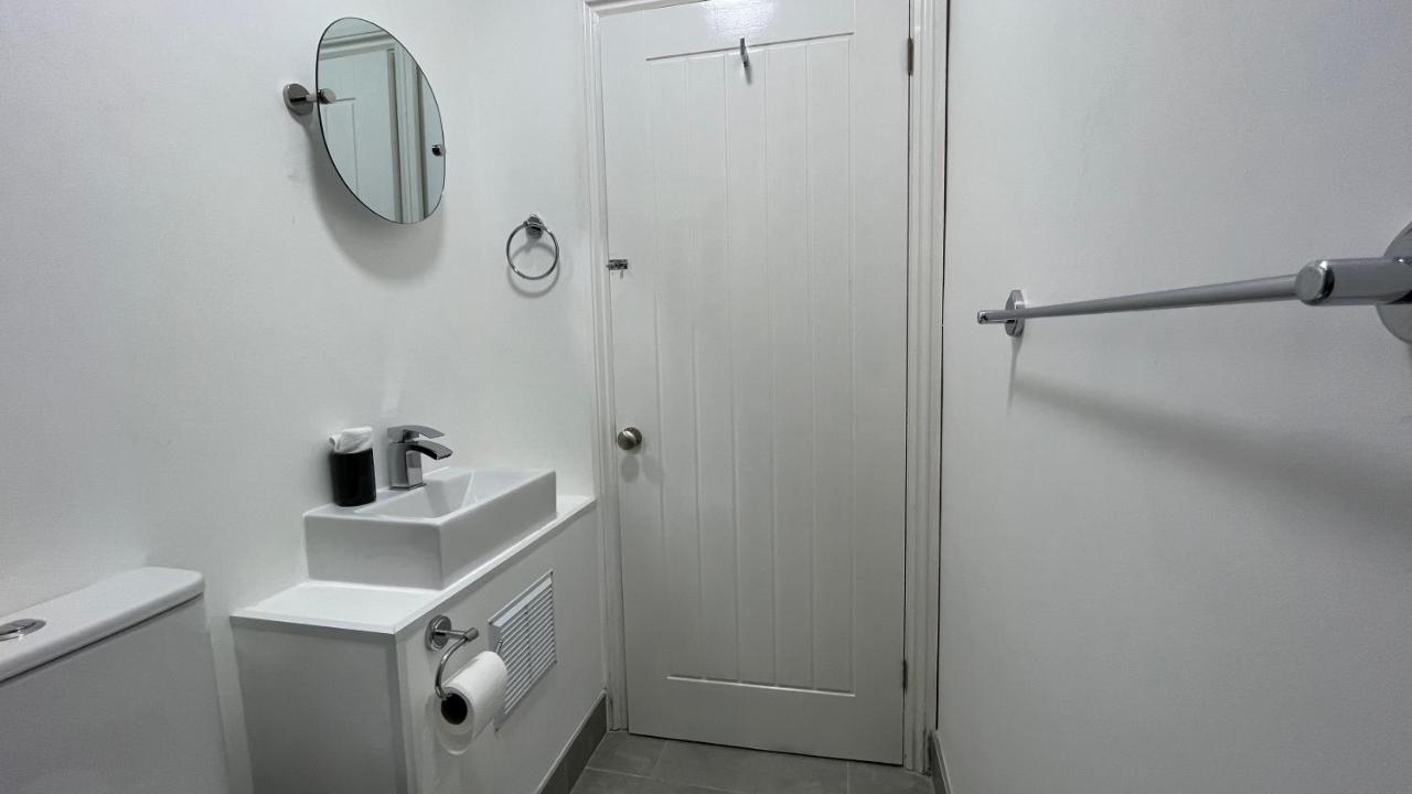 Dockers Inn Londra Dış mekan fotoğraf