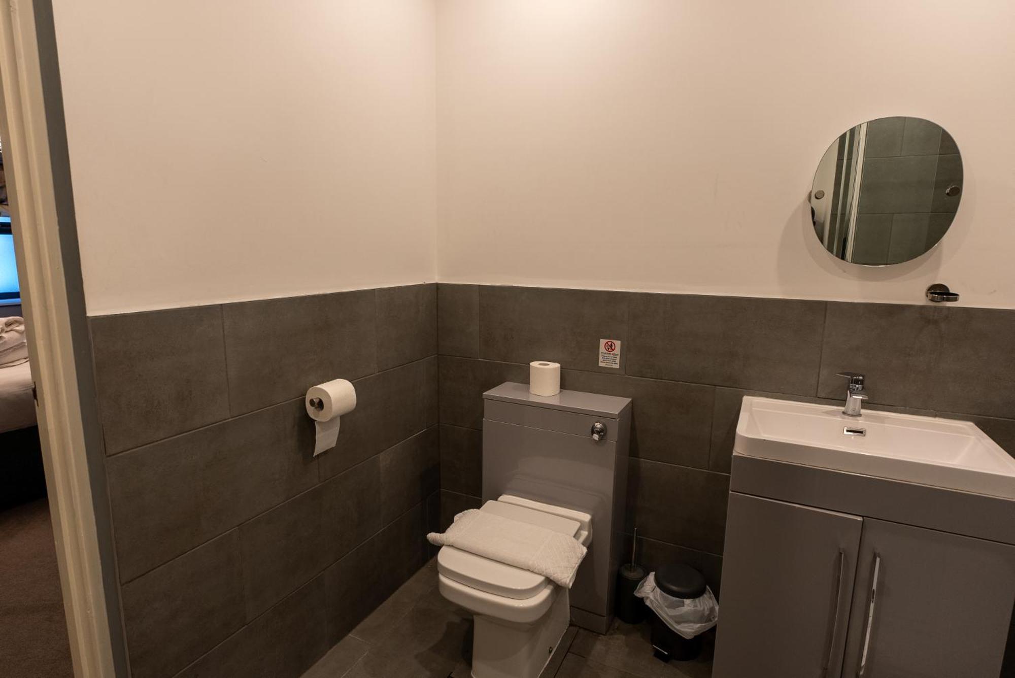 Dockers Inn Londra Dış mekan fotoğraf
